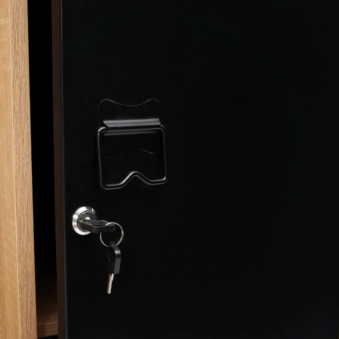 IDMarket Armoire vestiaire bois et porte métallique noir design industriel* Rangement Et Accessoires|Collection Agencement Magasin