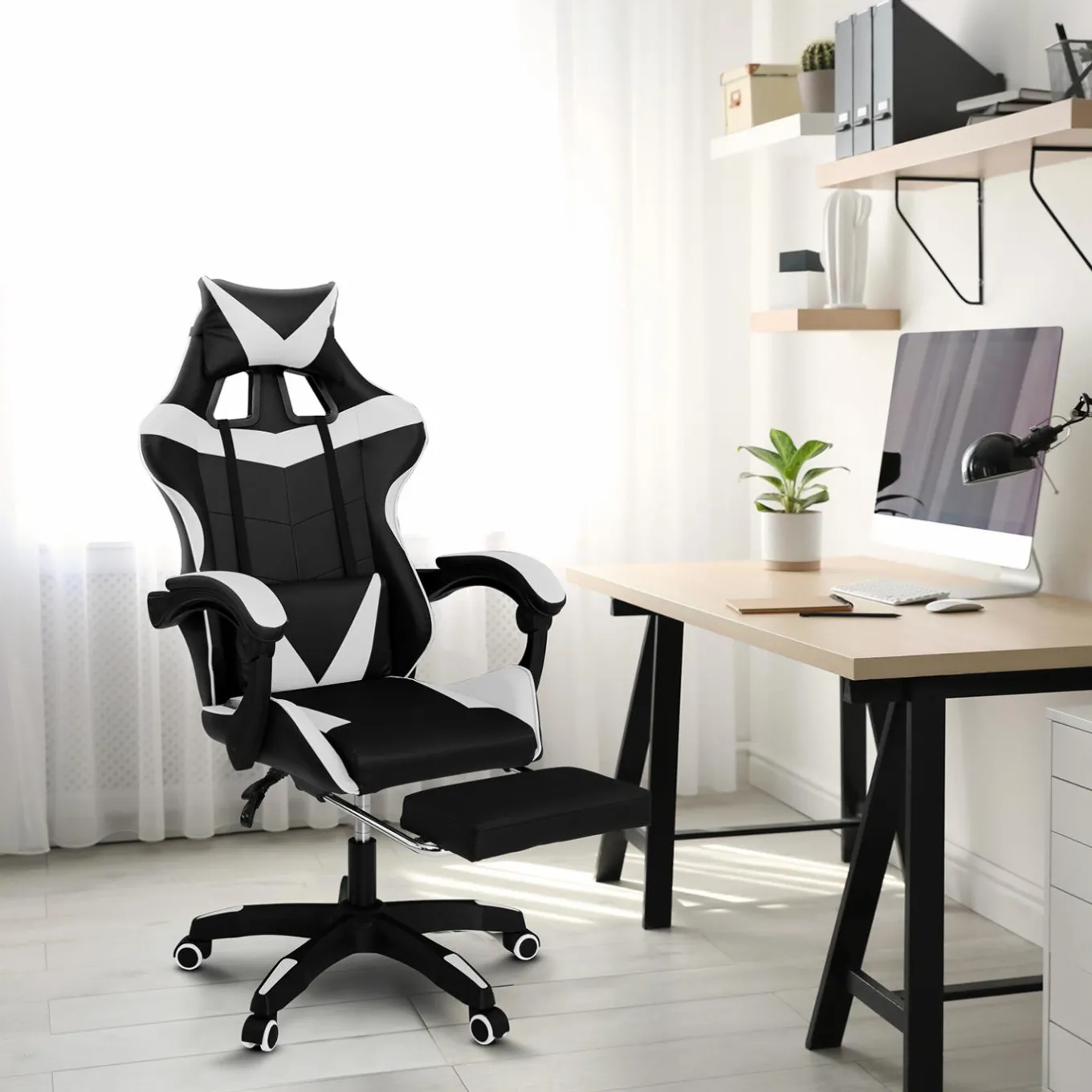 IDMarket Fauteuil gamer réglable et inclinable avec repose-pied et coussins noir et blanc* Collection Télétravail|Chaises De Bureau Et Accessoires