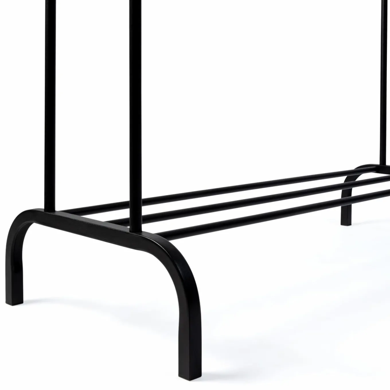 IDMarket Portant vêtements double en métal noir avec étagère à chaussures* Meubles Noirs|Collection Agencement Magasin