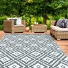 IDMarket Tapis extérieur terrasse motifs géométriques gris et blanc 160 x 260 cm* Revêtement Sol Extérieur